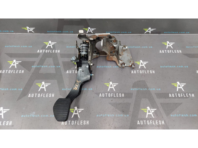 Педаль зчеплення 4500Y7, 1606409080 Peugeot 3008 пежо бу